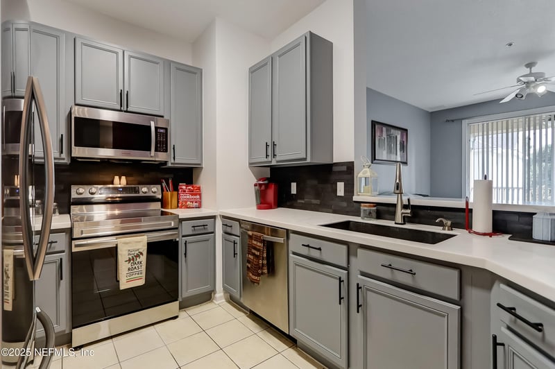 8601 Beach Blvd #1011, Jacksonville, FL 32216