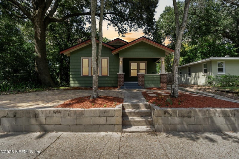 3849 Valencia Rd, Jacksonville, FL 32205