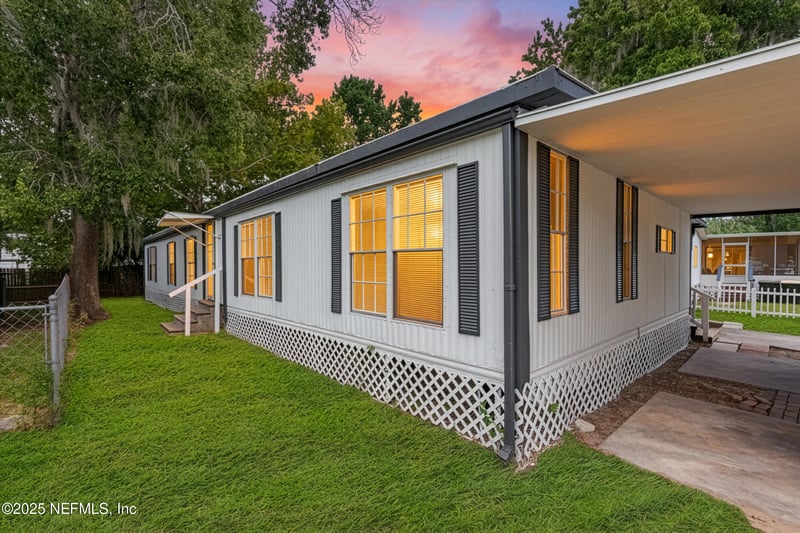 7623 Sunwood Dr, Jacksonville, FL 32256