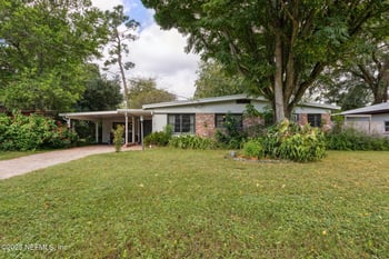 2504 Ironwood Dr, Jacksonville, FL 32216