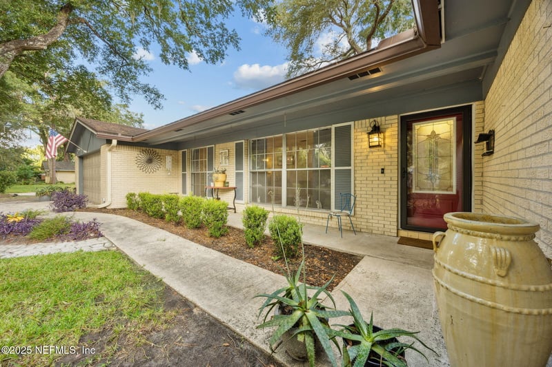 6305 Wuthering Heights Rd, Jacksonville, FL 32211