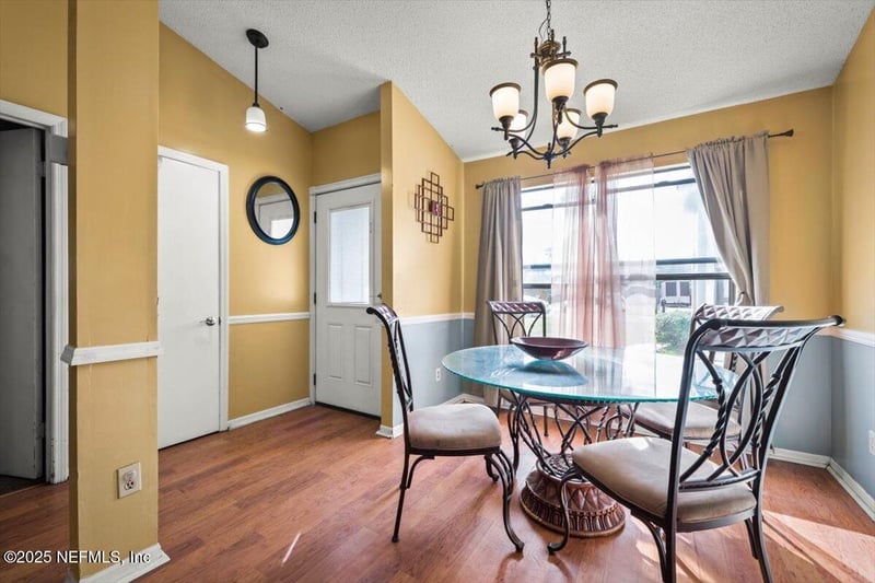 6433 Diamond Leaf Ct, Jacksonville, FL 32244