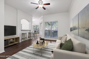 7800 Point Meadows Dr #613, Jacksonville, FL 32256