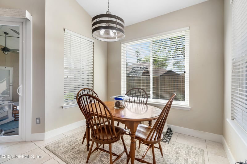 13072 Chets Creek Dr, Jacksonville, FL 32224