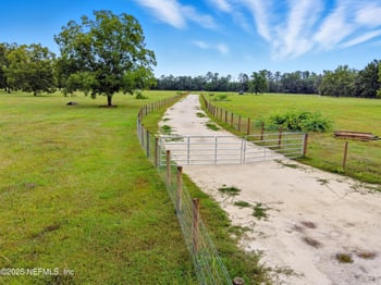 11242 Hogan Rd, Live Oak, FL 32060