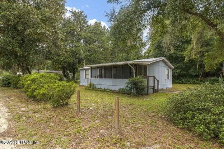 104 Cody Dr, Satsuma, FL 32189