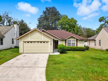 8133 Morristown Trl, Jacksonville, FL 32244