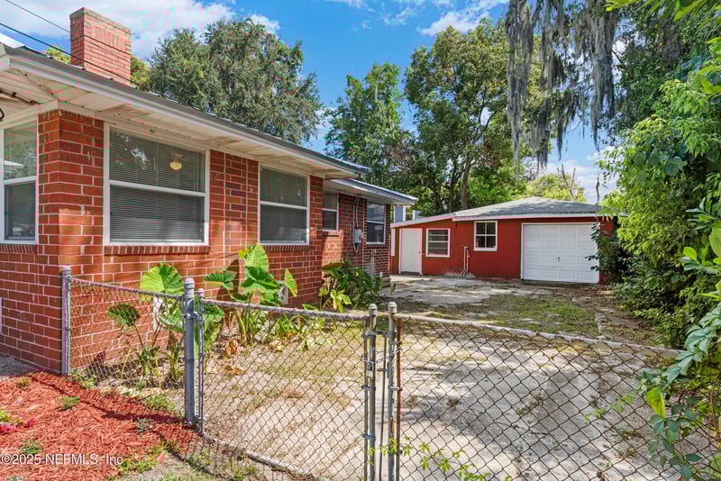 7115 Lucky Dr, Jacksonville, FL 32208