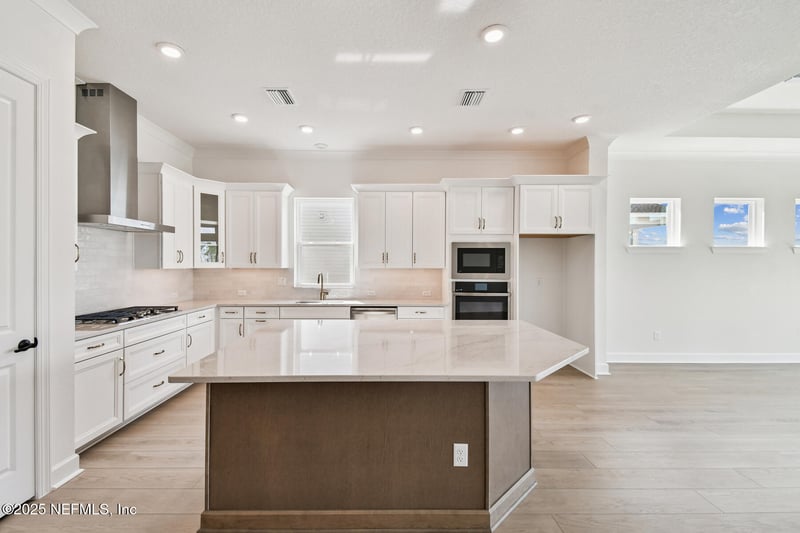 5736 Canopy Row St, Jacksonville, FL 32224