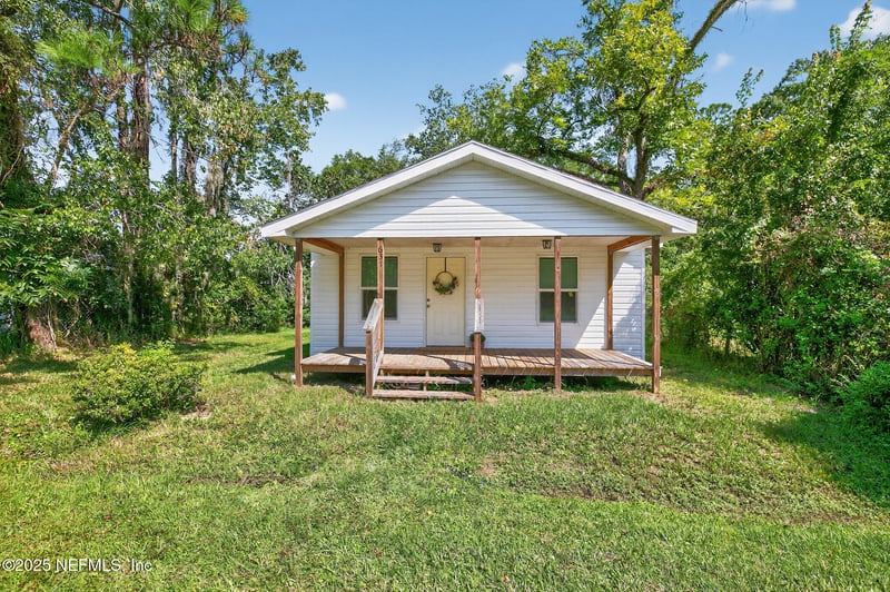 631 Moore St, Baldwin, FL 32234