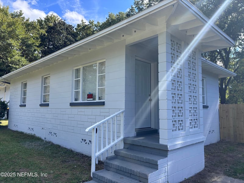 6244 Pettitford Dr, Jacksonville, FL 32209