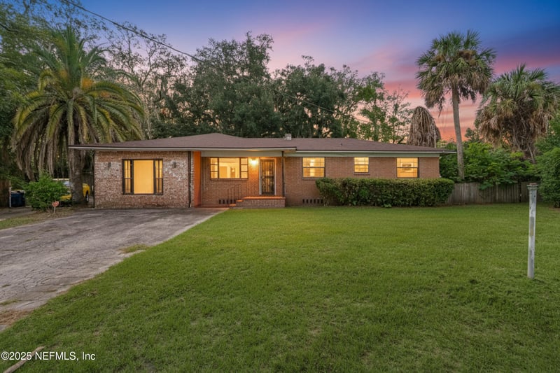 3412 Ribault Scenic Dr, Jacksonville, FL 32208