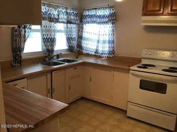 21524 65th Ave, Hawthorne, FL 32640