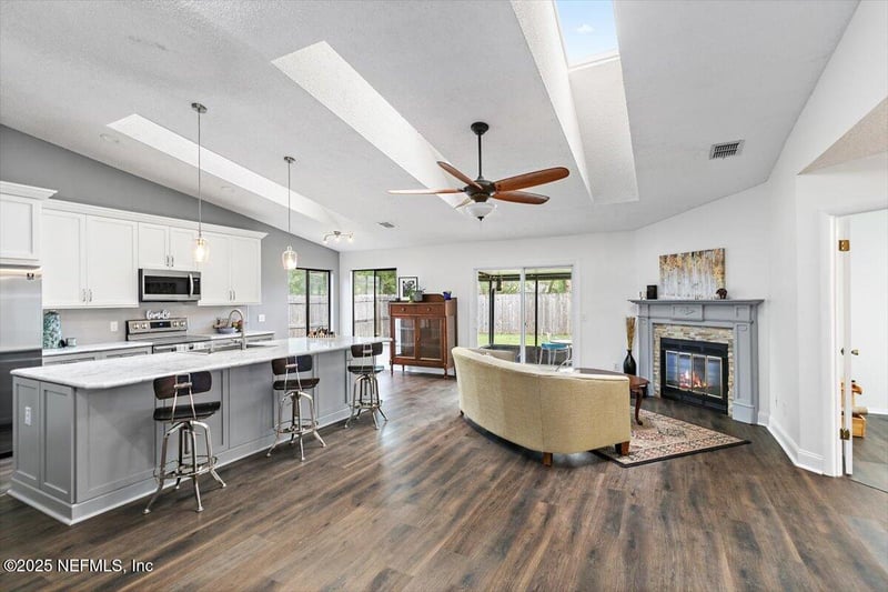 8013 Weather Vane Dr, Jacksonville, FL 32244