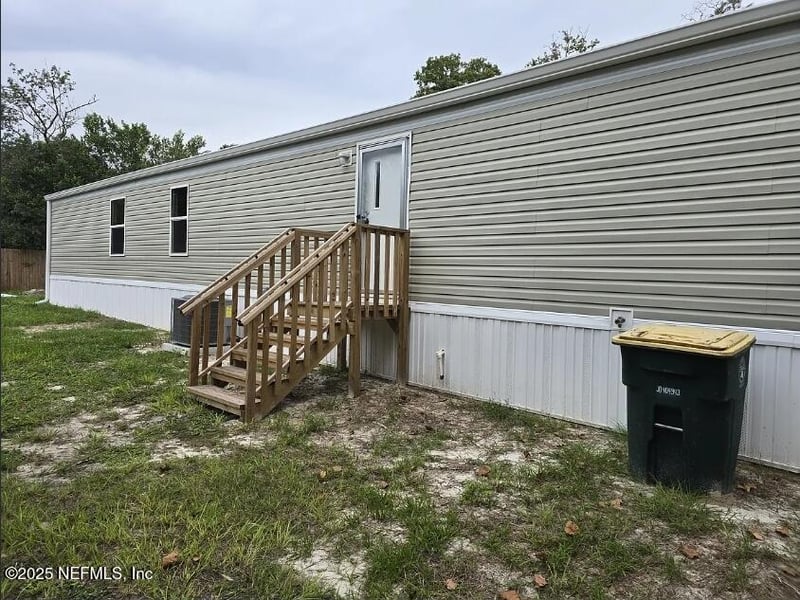 4374 Loys Dr, Jacksonville, FL 32246