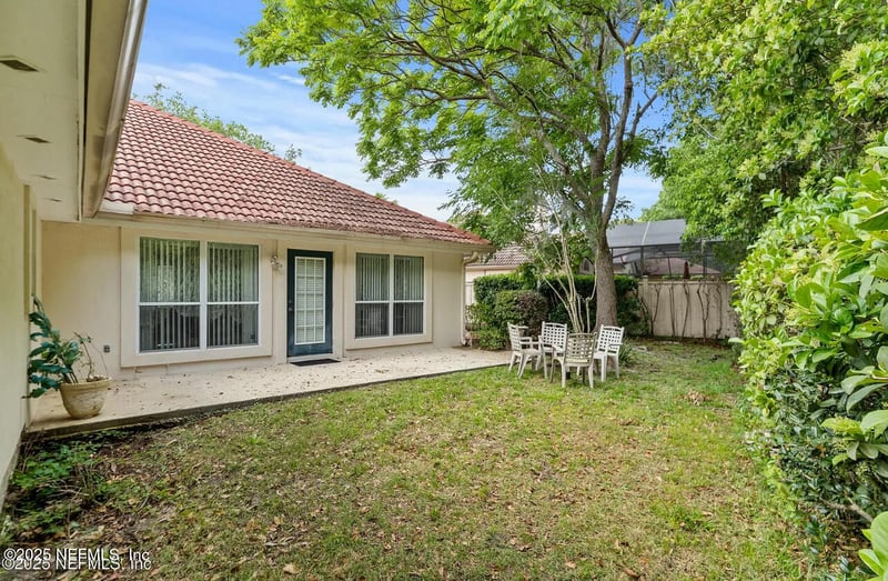 4261 Via Valencia Cir, Jacksonville, FL 32217