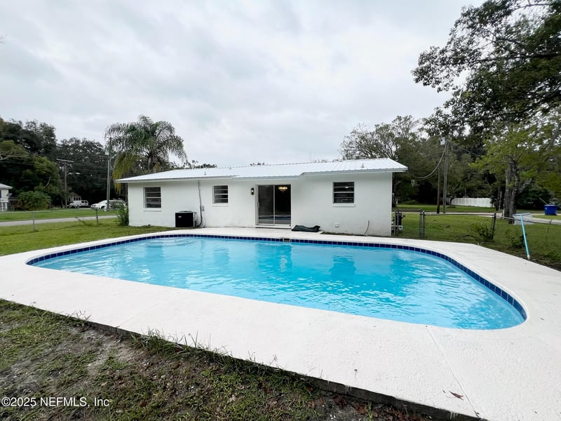 300 Lattin St, Hastings, FL 32145