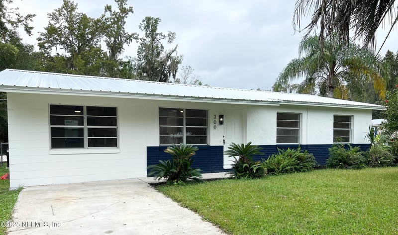 300 Lattin St, Hastings, FL 32145