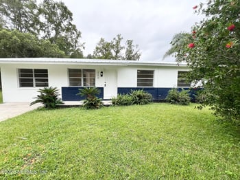 300 Lattin St, Hastings, FL 32145