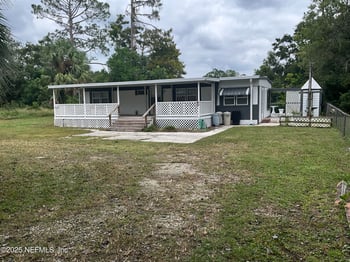 118 Riverside Ave, Satsuma, FL 32189