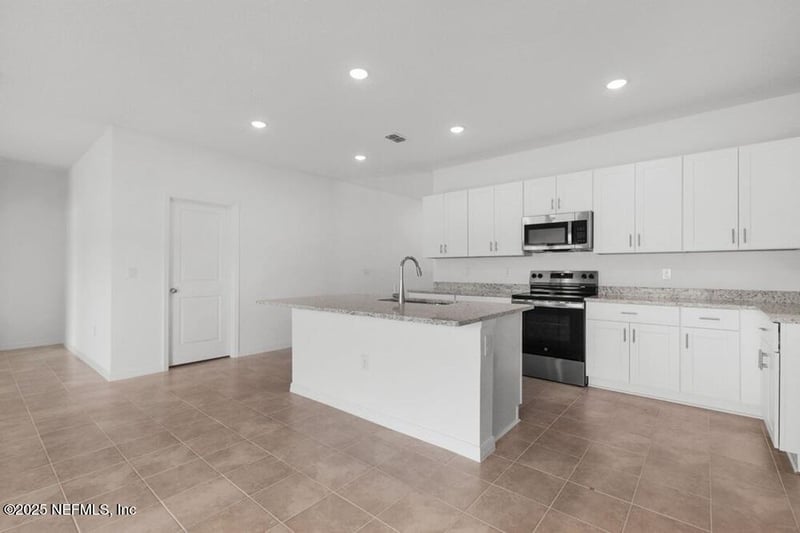 8131 Archibald Ter, Jacksonville, FL 32219