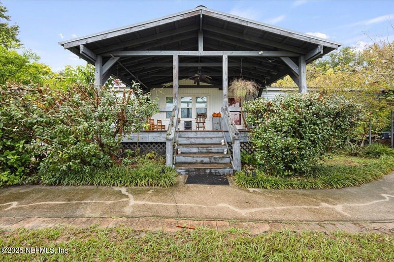 15296 Parete Rd, Jacksonville, FL 32218