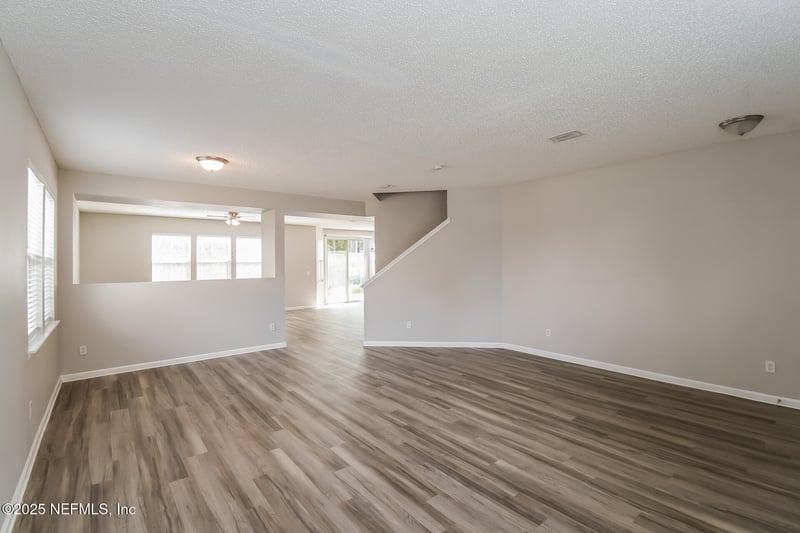 9137 Redtail Dr, Jacksonville, FL 32222