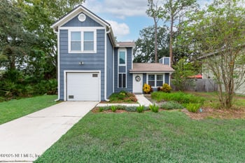 2196 Fairway Villas Ln, Atlantic Beach, FL 32233