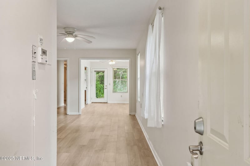 4526 Middleton Park Cir, Jacksonville, FL 32224