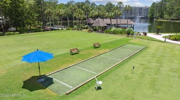 4526 Middleton Park Cir, Jacksonville, FL 32224