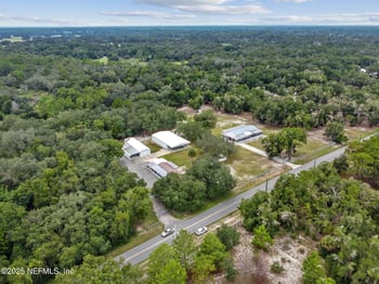 135 Lake Como Dr, Pomona Park, FL 32181