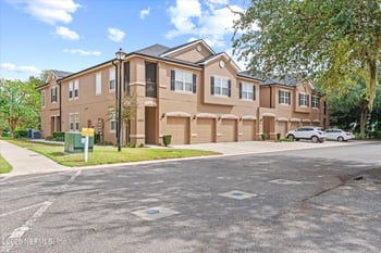 12301 Kernan Forest Blvd #1702, Jacksonville, FL 32225