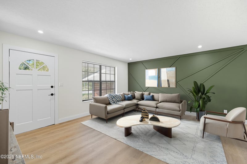 8043 Naranja Dr, Jacksonville, FL 32217