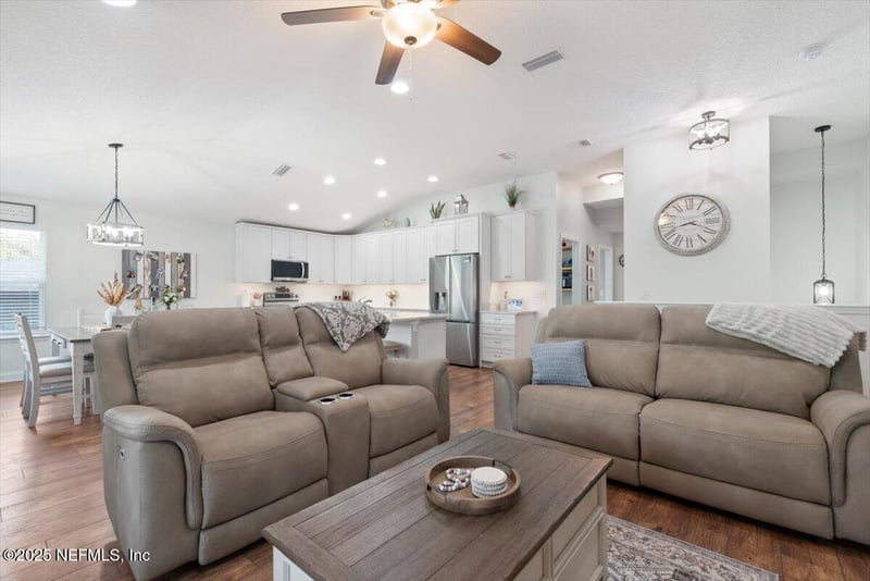 4110 Scenic Dr, Middleburg, FL 32068