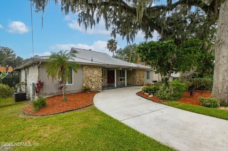 11452 Starboard Dr, Jacksonville, FL 32225