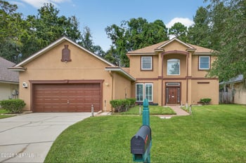 601 Reflection Cove Rd, Jacksonville, FL 32218