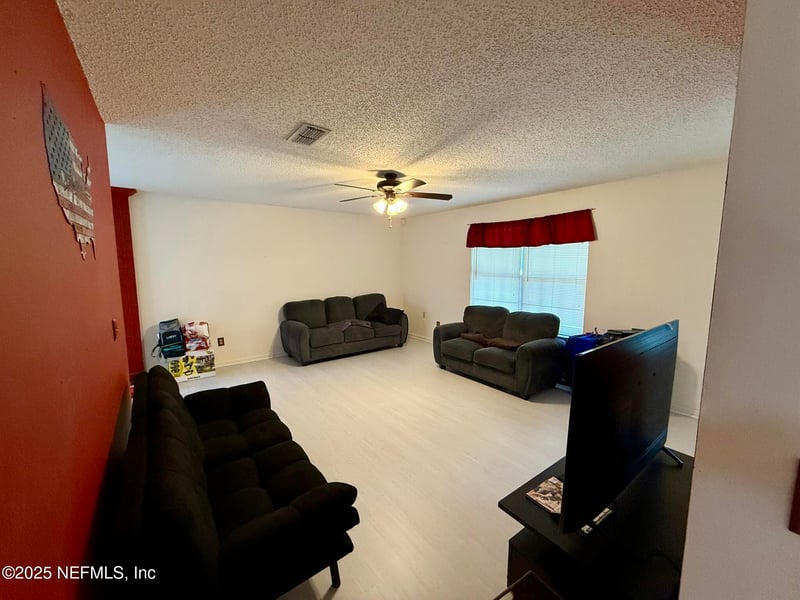 744 Towering Pines Dr, Jacksonville, FL 32220