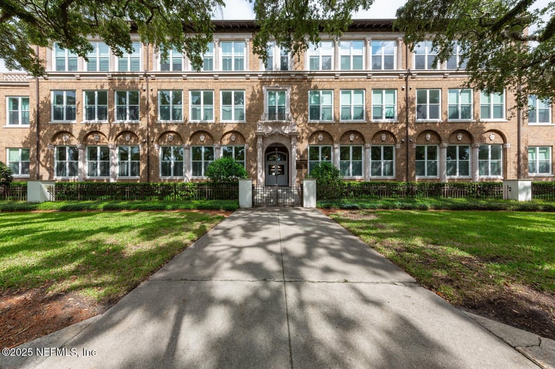 2525 College St #1311, Jacksonville, FL 32204
