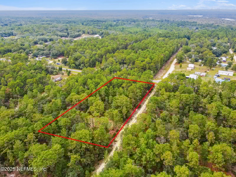 401 Edgehill Rd, Satsuma, FL 32189