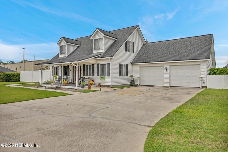 113 Ohio Ave, Macclenny, FL 32063