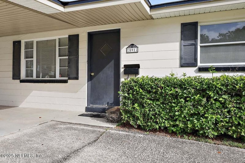 591 Clermont Ave, Orange Park, FL 32073