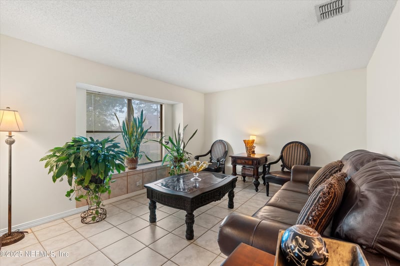 9731 Villiers Dr, Jacksonville, FL 32221