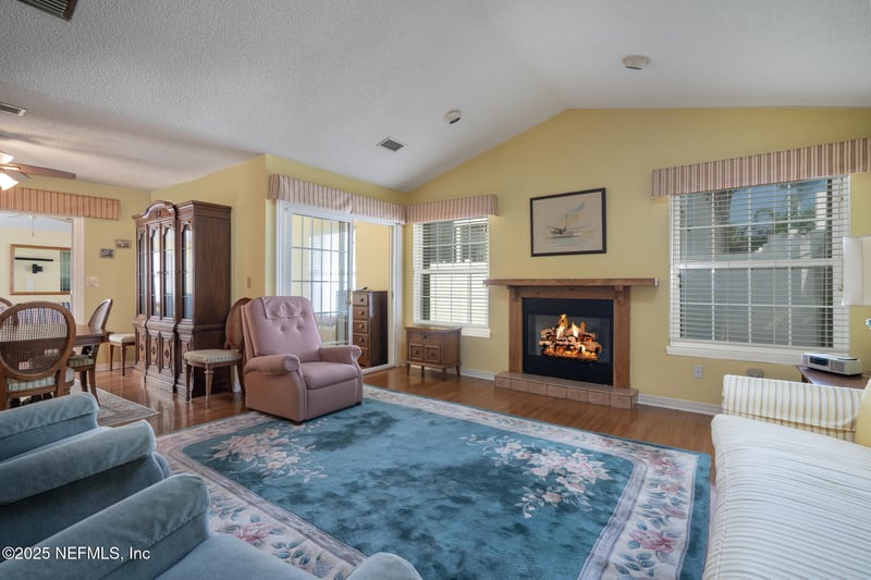 523 Tarpon Ave, Fernandina Beach, FL 32034