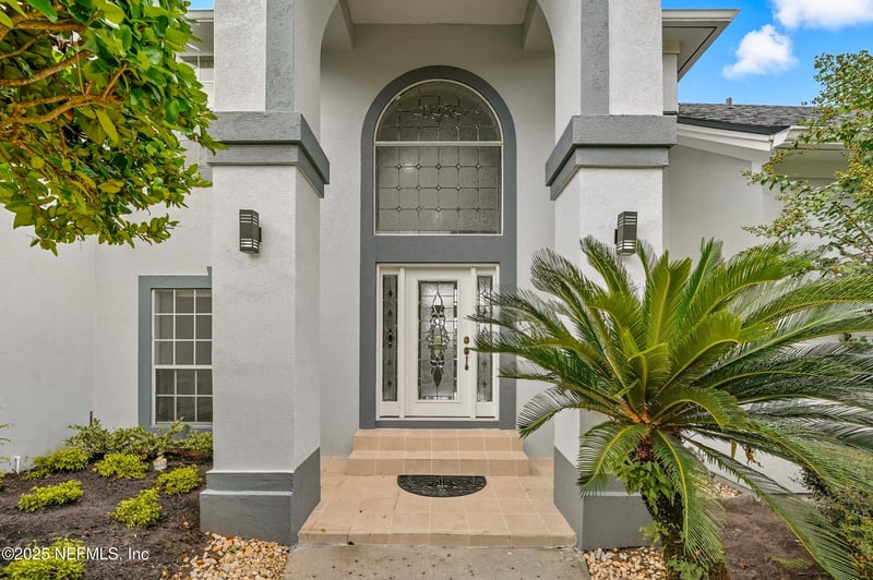 10082 Chester Lake Rd, Jacksonville, FL 32256