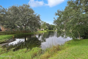 7668 Fawn Lake Dr, Jacksonville, FL 32256