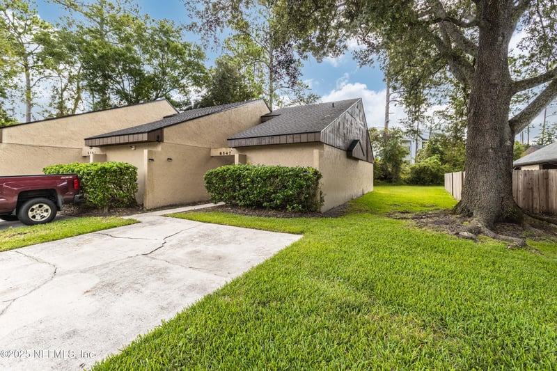 8547 Pineverde Ln, Jacksonville, FL 32244