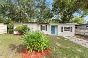 5873 Oaklane Dr, Jacksonville, FL 32244