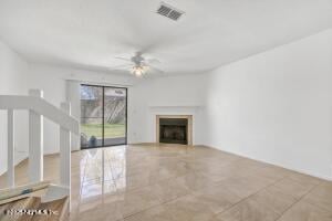 8300 Plaza Gate Ln #1062, Jacksonville, FL 32217