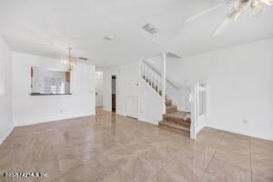 8300 Plaza Gate Ln #1062, Jacksonville, FL 32217