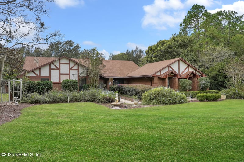 1192 Perregrine Cir, St Johns, FL 32259